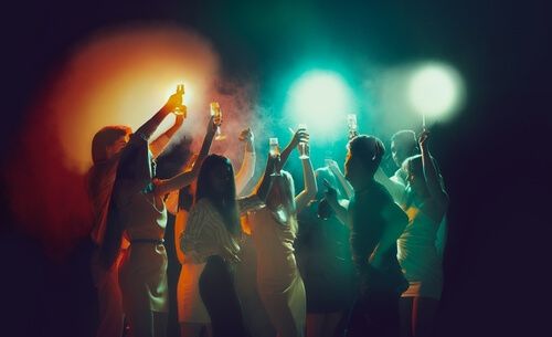 קונספט למסיבות חשוב כדי שהחברים יהנו